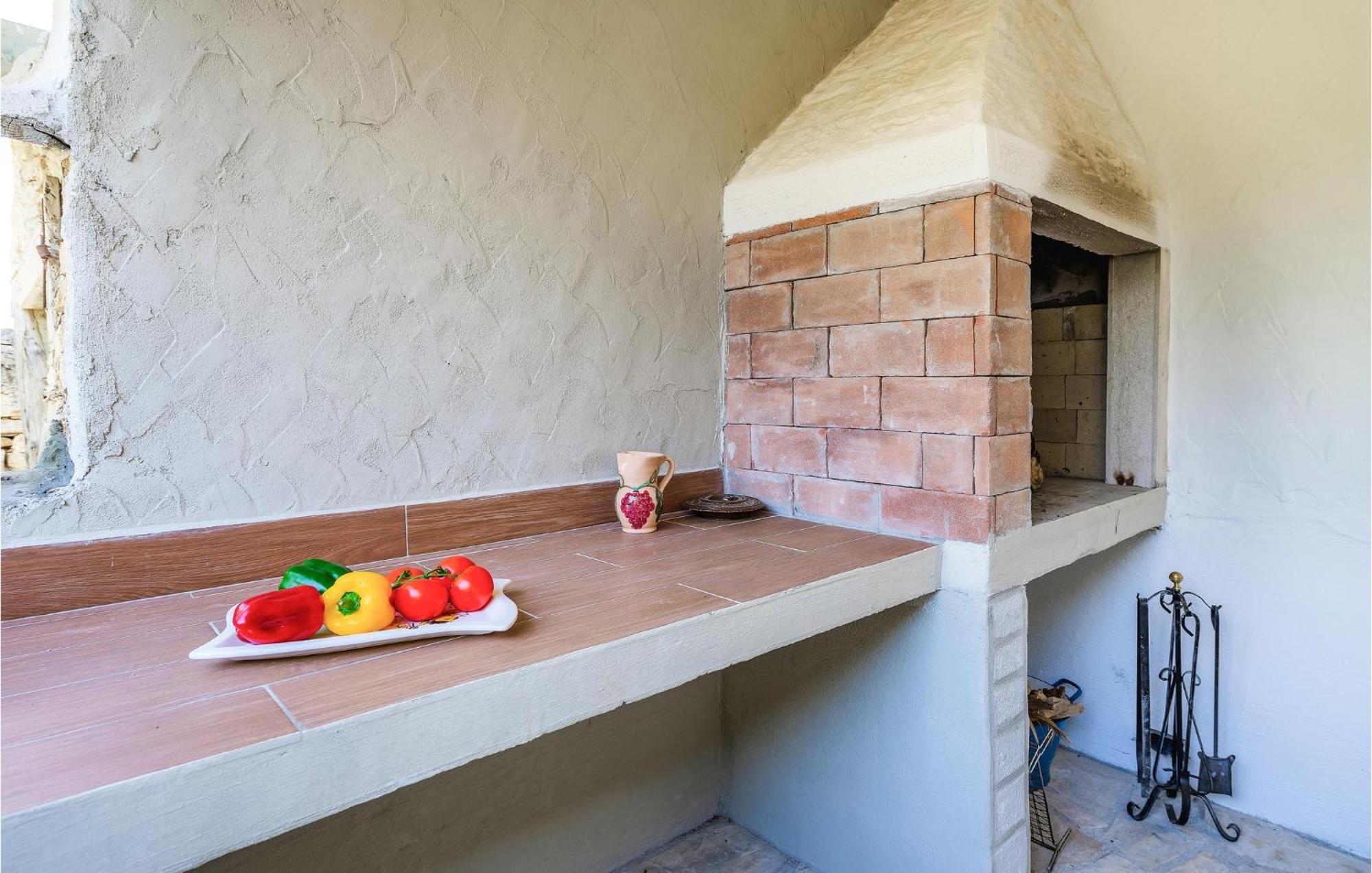 Cozy Home In Pazin With House A Panoramic View 外观 照片
