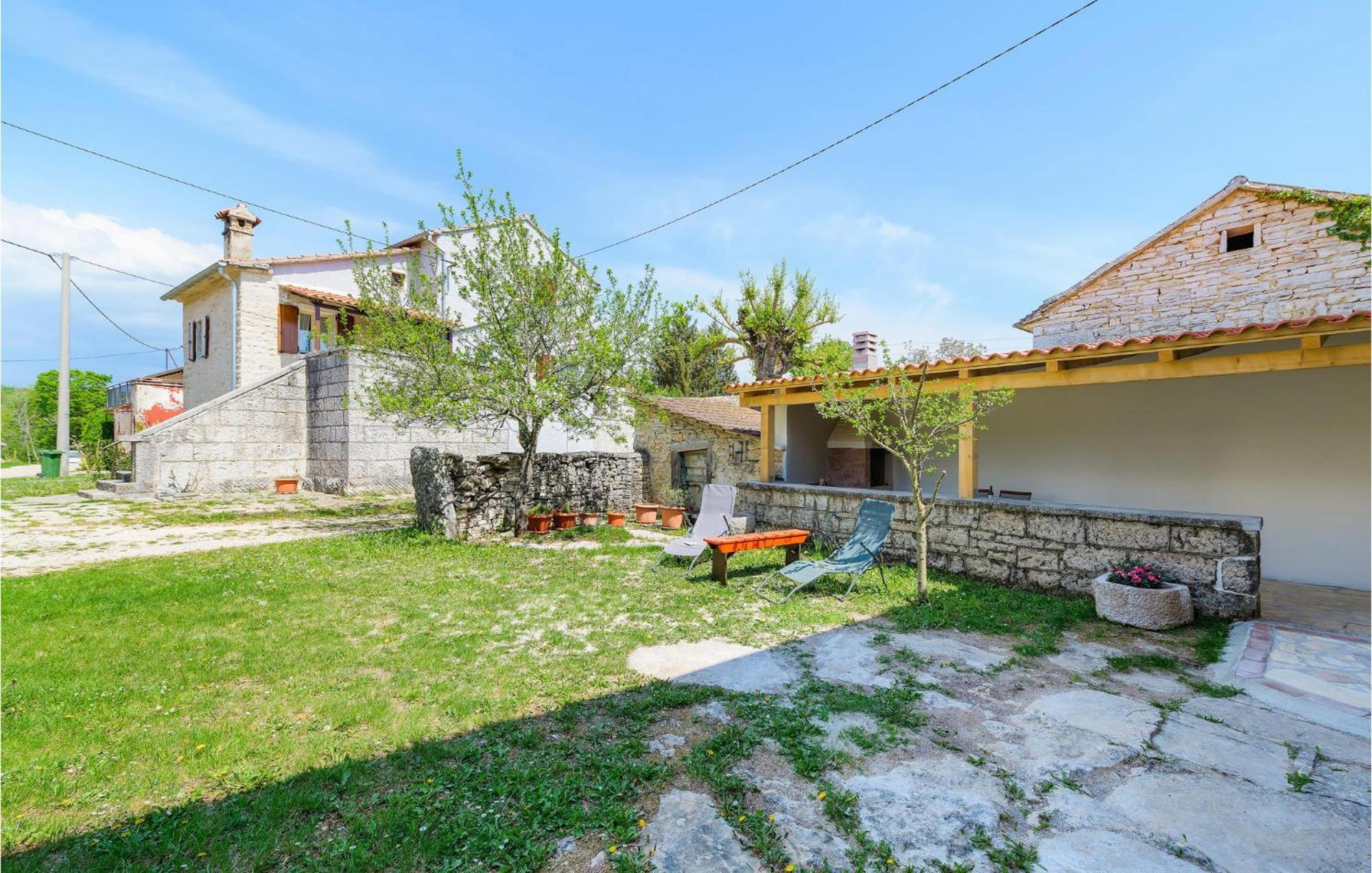 Cozy Home In Pazin With House A Panoramic View 外观 照片