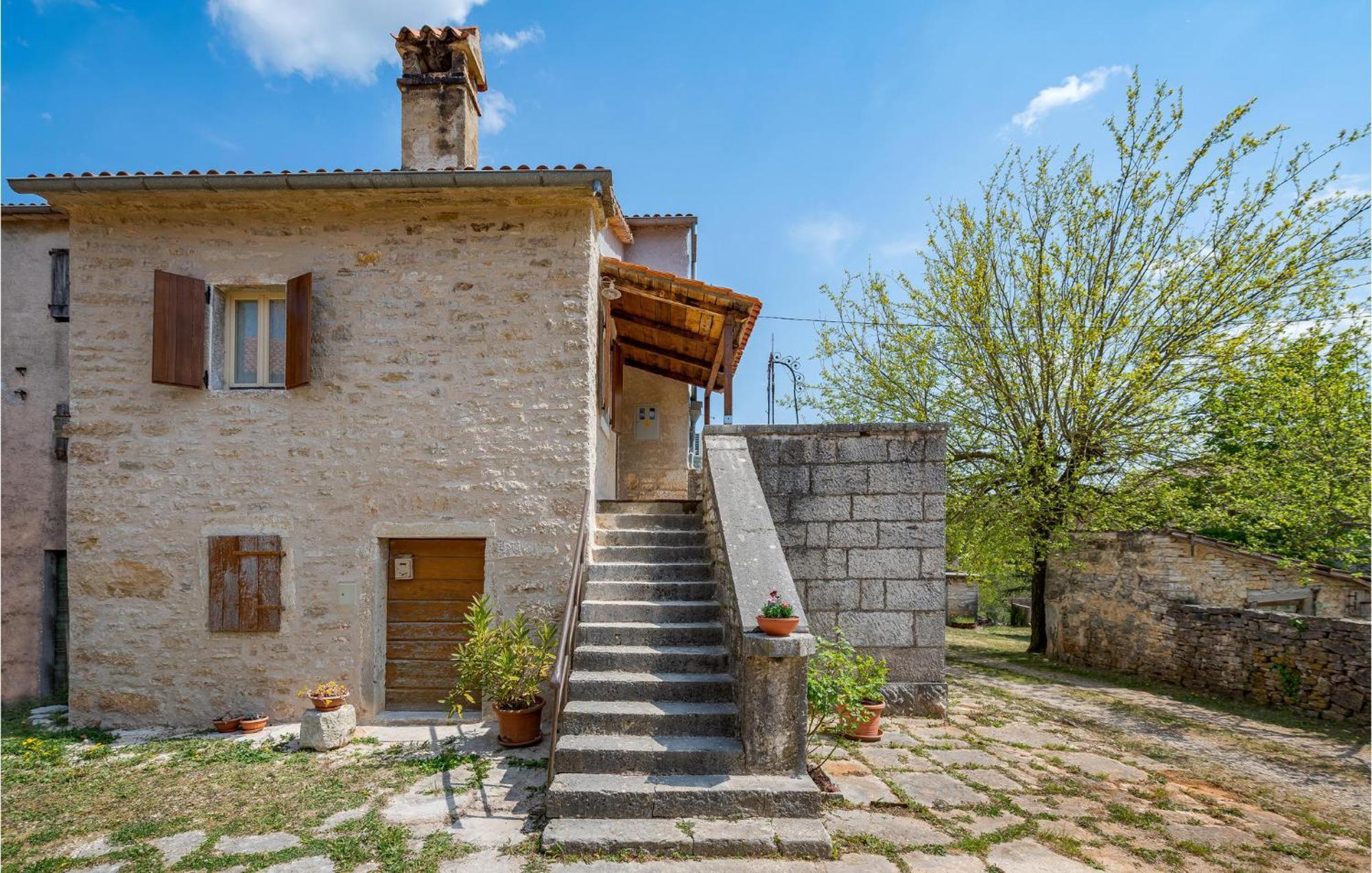 Cozy Home In Pazin With House A Panoramic View 外观 照片